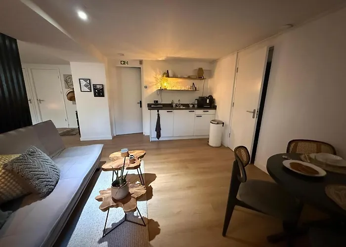 Проживание в семье Luxe Family Retreat *